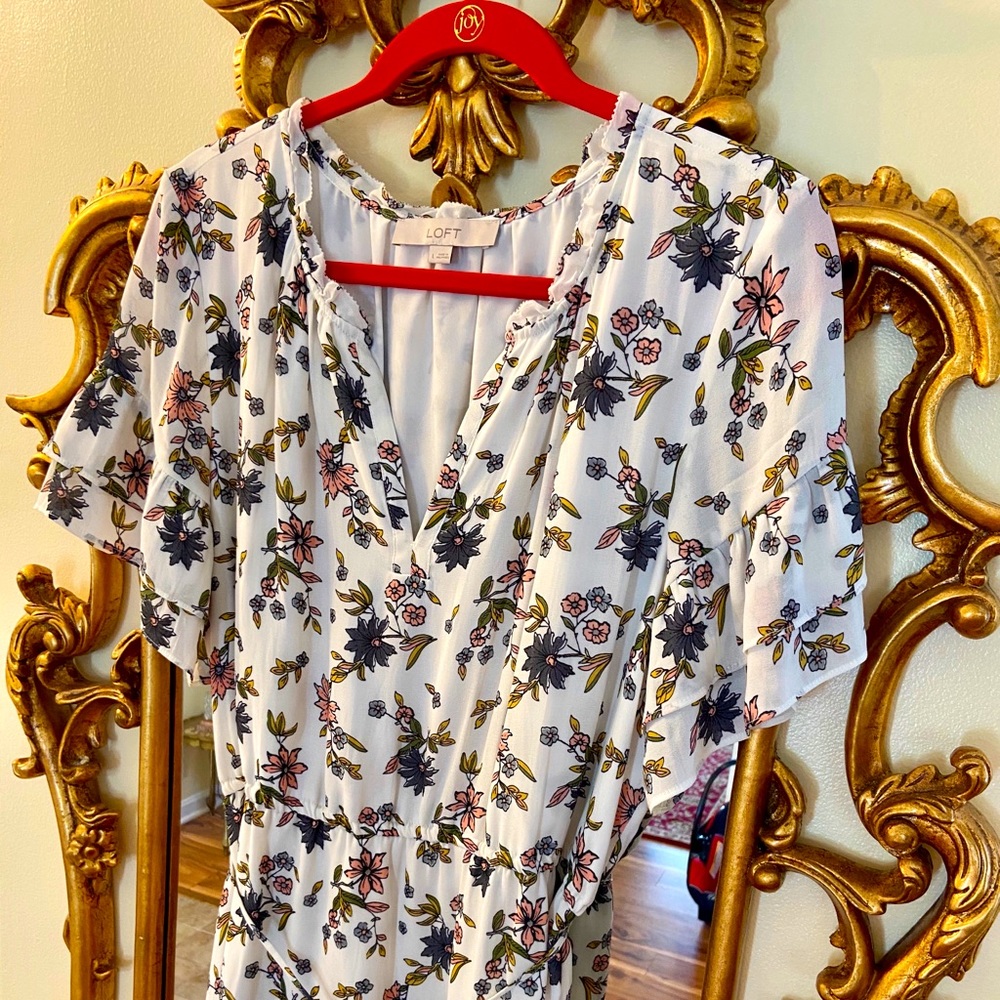 [SOLD] Ann Taylor LOFT Floral Midi Dress Large